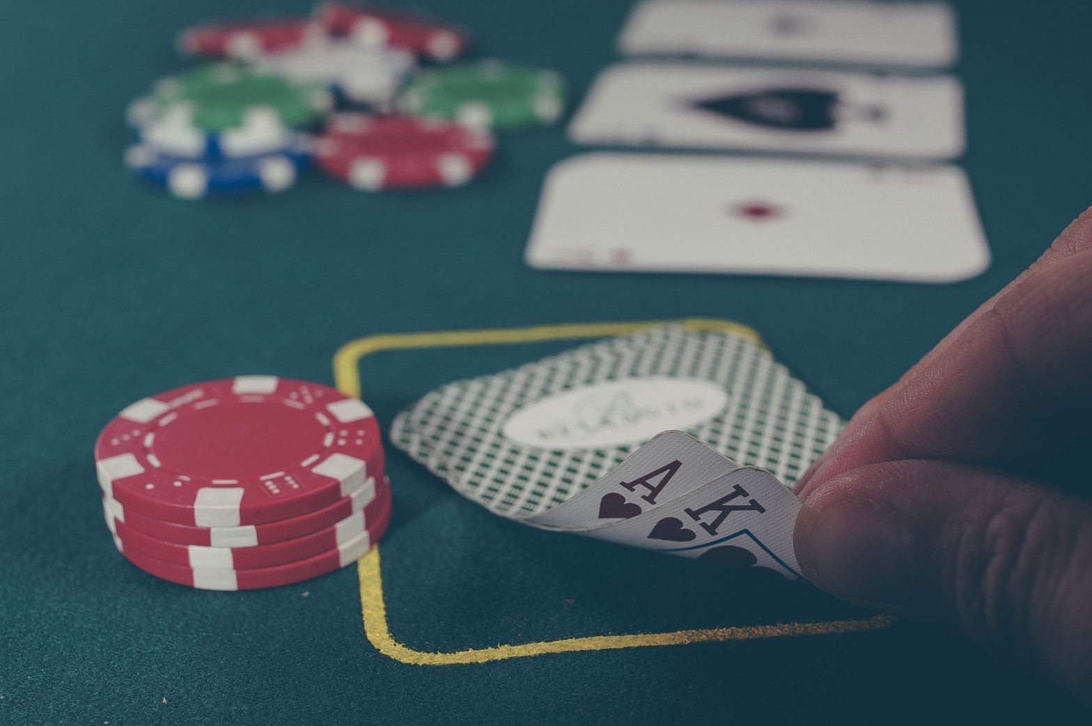How Playing Responsibly Can Improve Your Time at an Online Casino